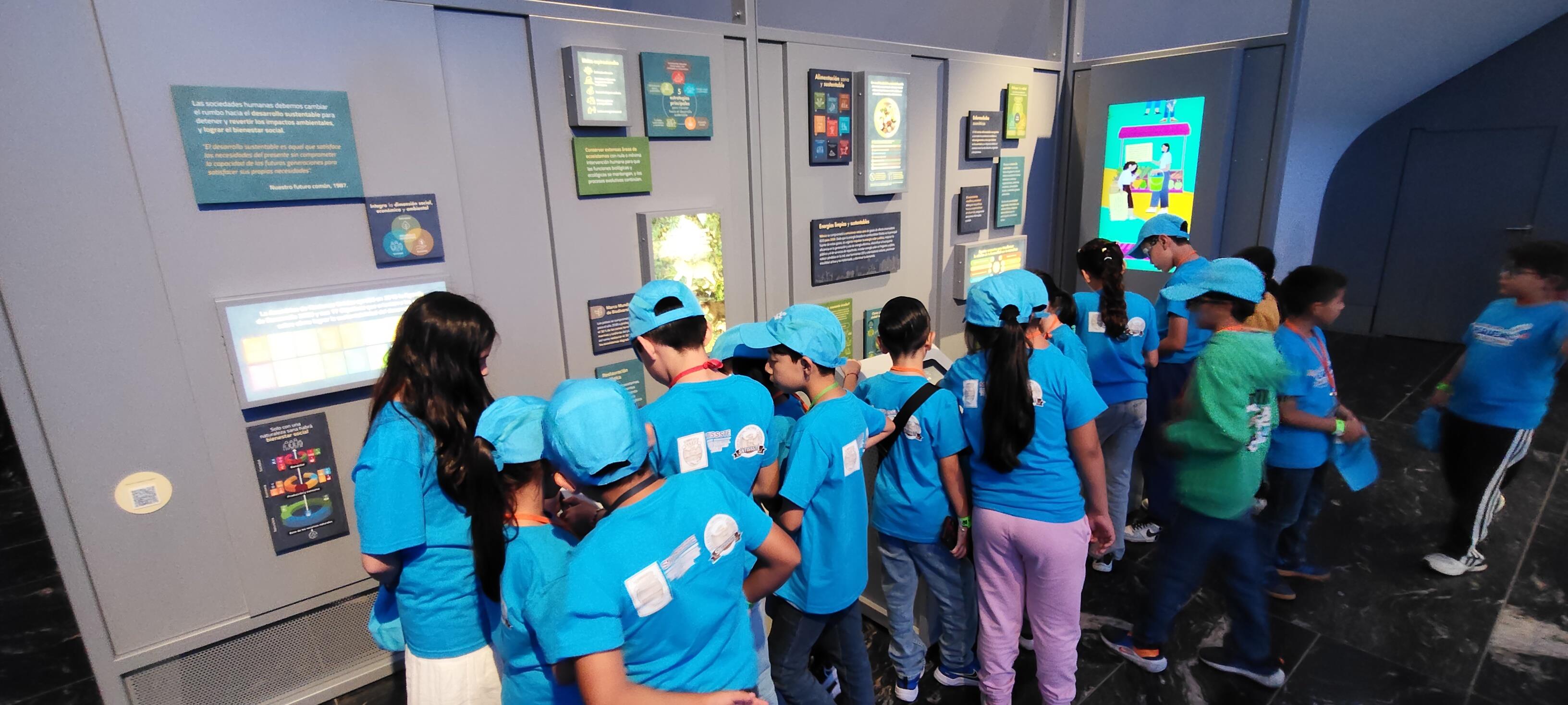 Curso de verano SNTISSSTE, Visita al Museo de Historia Natural